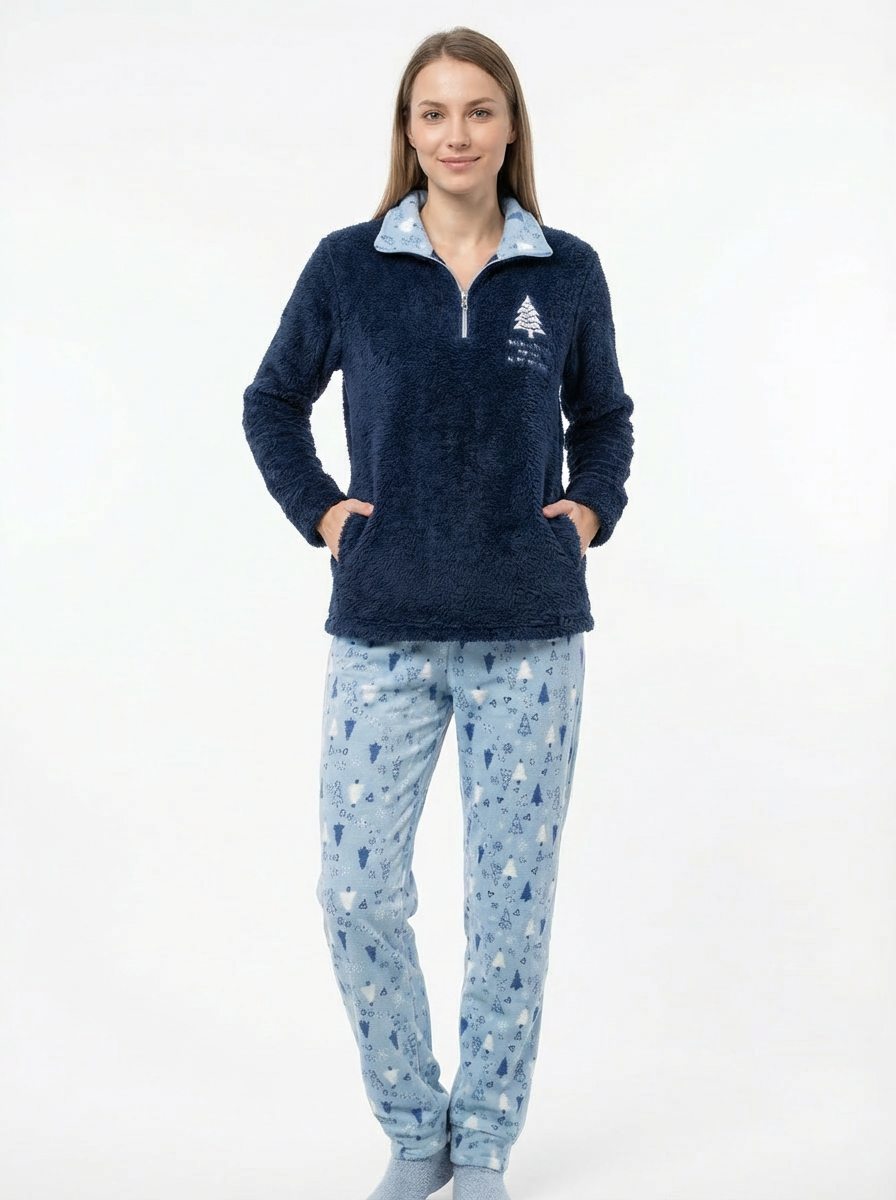 Pyjama Chaud et Moelleux avec Broderie Sapin et Design Bleu Floconné